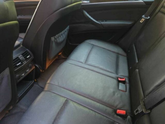 Серый БМВ Х5, объемом двигателя 3 л и пробегом 88 тыс. км за 4450 $, фото 9 на Automoto.ua