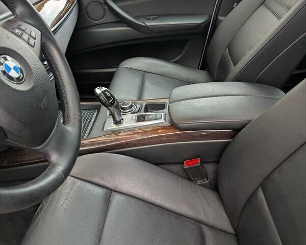 Серый БМВ Х5, объемом двигателя 3 л и пробегом 256 тыс. км за 19900 $, фото 21 на Automoto.ua