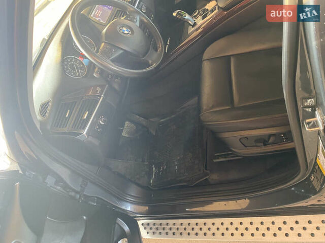 Серый БМВ Х5, объемом двигателя 2.98 л и пробегом 230 тыс. км за 18999 $, фото 10 на Automoto.ua