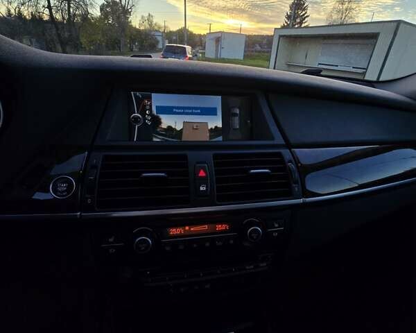 Серый БМВ Х5, объемом двигателя 2.98 л и пробегом 192 тыс. км за 14000 $, фото 46 на Automoto.ua