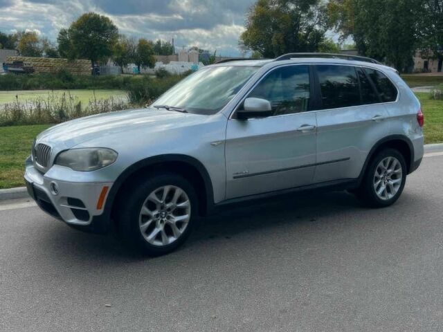 Серый БМВ Х5, объемом двигателя 3 л и пробегом 81 тыс. км за 7600 $, фото 2 на Automoto.ua