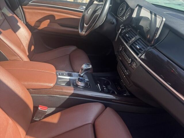 БМВ Х5 2013 в Черновцах на Automoto.ua Серый БМВ Х5, объемом двигателя 3 л и пробегом 237 тыс. км за 19500 $, фото 3 на Automoto.ua