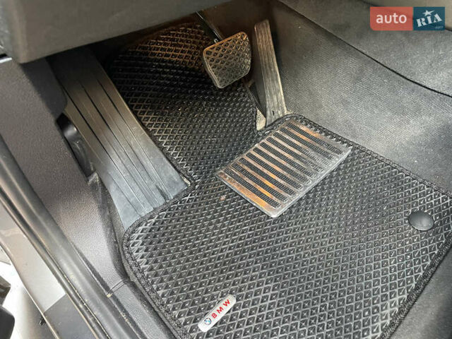 Серый БМВ Х5, объемом двигателя 2.98 л и пробегом 324 тыс. км за 15500 $, фото 18 на Automoto.ua