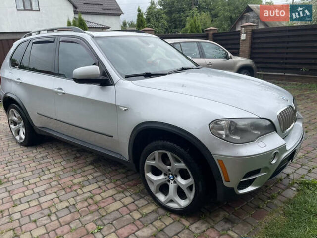 Серый БМВ Х5, объемом двигателя 3 л и пробегом 241 тыс. км за 18500 $, фото 1 на Automoto.ua