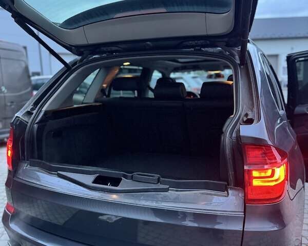 БМВ Х5 2013 в Тернополе на Automoto.ua Серый БМВ Х5, объемом двигателя 2.98 л и пробегом 250 тыс. км за 16500 $, фото 11 на Automoto.ua