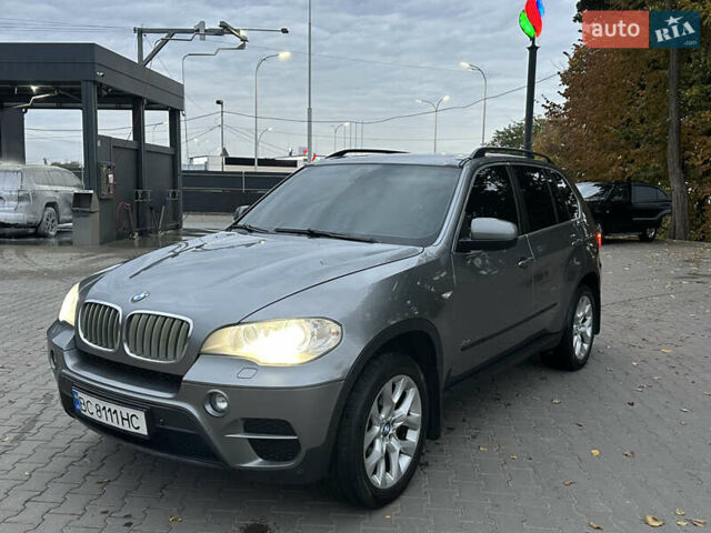 Серый БМВ Х5, объемом двигателя 3 л и пробегом 276 тыс. км за 15800 $, фото 1 на Automoto.ua