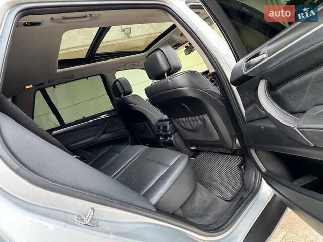 Серый БМВ Х5, объемом двигателя 2.99 л и пробегом 280 тыс. км за 19800 $, фото 24 на Automoto.ua