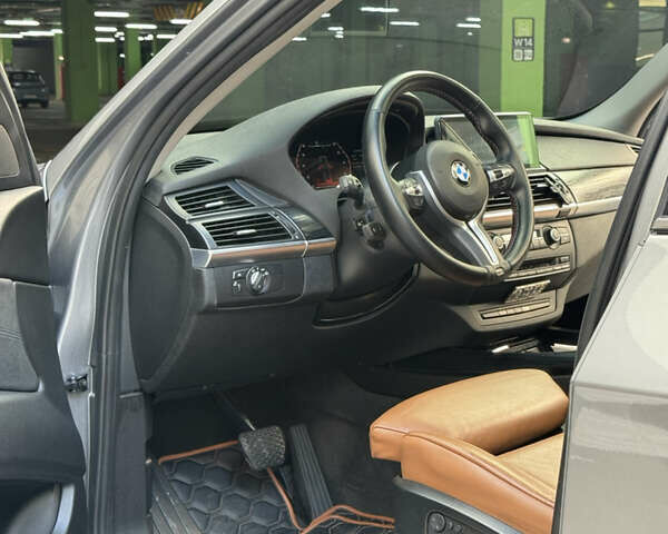 Серый БМВ Х5, объемом двигателя 3 л и пробегом 270 тыс. км за 21000 $, фото 27 на Automoto.ua