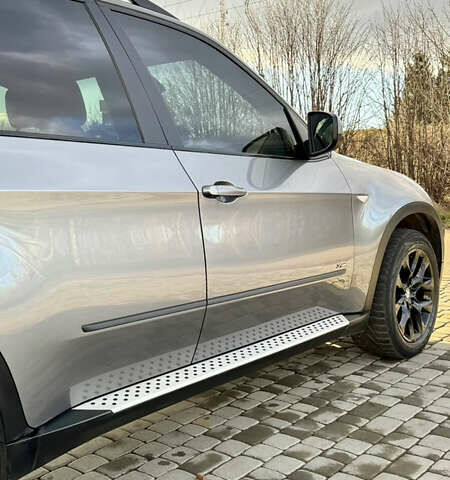 Серый БМВ Х5, объемом двигателя 2.99 л и пробегом 327 тыс. км за 16200 $, фото 13 на Automoto.ua