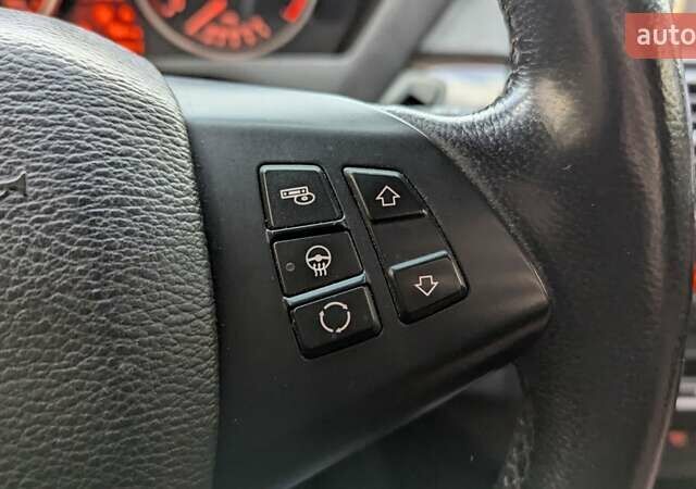 Серый БМВ Х5, объемом двигателя 3 л и пробегом 276 тыс. км за 15999 $, фото 33 на Automoto.ua