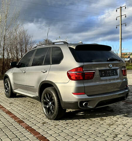 Серый БМВ Х5, объемом двигателя 2.99 л и пробегом 327 тыс. км за 16200 $, фото 8 на Automoto.ua