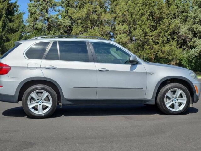 Серый БМВ Х5, объемом двигателя 3 л и пробегом 88 тыс. км за 4450 $, фото 3 на Automoto.ua