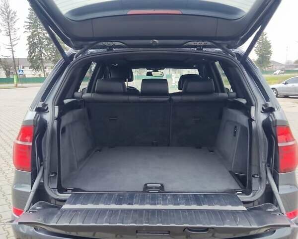 Сірий БМВ Х5, об'ємом двигуна 3 л та пробігом 230 тис. км за 13900 $, фото 4 на Automoto.ua