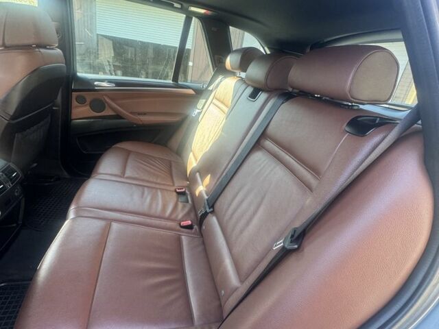 БМВ Х5 2013 в Черновцах на Automoto.ua Серый БМВ Х5, объемом двигателя 3 л и пробегом 237 тыс. км за 19500 $, фото 10 на Automoto.ua