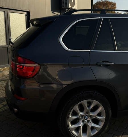 БМВ Х5 2013 в Черновцах на Automoto.ua Серый БМВ Х5, объемом двигателя 2.98 л и пробегом 189 тыс. км за 16000 $, фото 6 на Automoto.ua