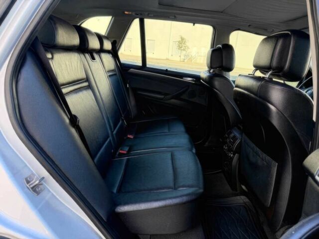 Сірий БМВ Х5, об'ємом двигуна 3 л та пробігом 88 тис. км за 12800 $, фото 9 на Automoto.ua