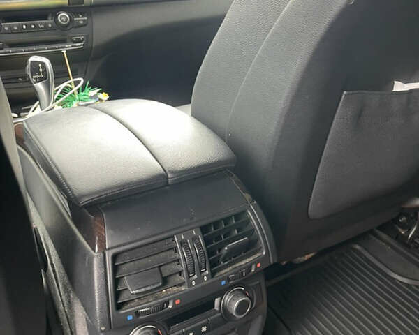 Серый БМВ Х5, объемом двигателя 3 л и пробегом 241 тыс. км за 18500 $, фото 11 на Automoto.ua