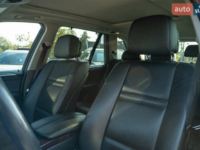 БМВ Х5 2013 в Черновцах на Automoto.ua Серый БМВ Х5, объемом двигателя 2.98 л и пробегом 189 тыс. км за 14900 $, фото 37 на Automoto.ua