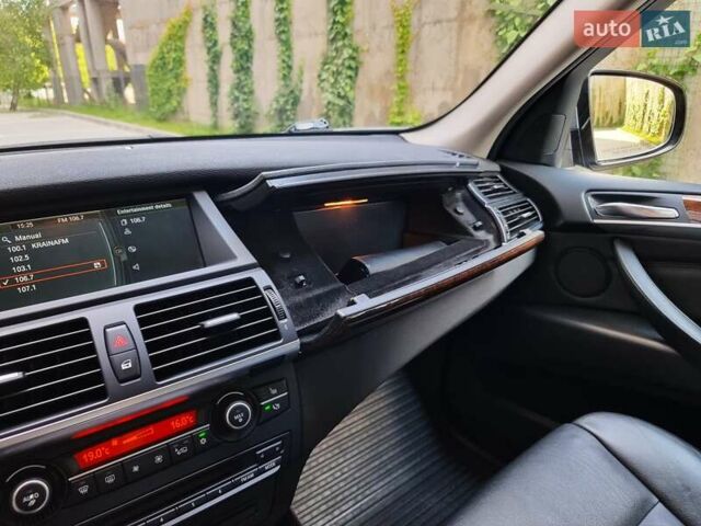 БМВ Х5 2013 в Хмельницком на Automoto.ua Серый БМВ Х5, объемом двигателя 2.99 л и пробегом 380 тыс. км за 16999 $, фото 47 на Automoto.ua