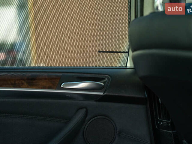 БМВ Х5 2013 в Черновцах на Automoto.ua Серый БМВ Х5, объемом двигателя 2.98 л и пробегом 189 тыс. км за 14900 $, фото 41 на Automoto.ua