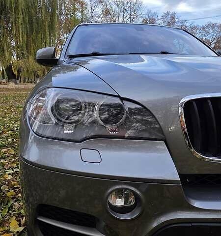 Серый БМВ Х5, объемом двигателя 2.99 л и пробегом 247 тыс. км за 18500 $, фото 1 на Automoto.ua