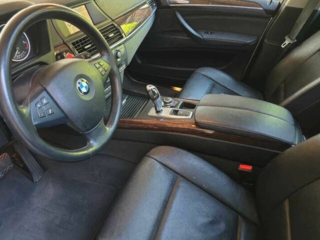 Серый БМВ Х5, объемом двигателя 3 л и пробегом 88 тыс. км за 4450 $, фото 8 на Automoto.ua