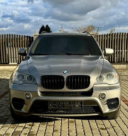 Серый БМВ Х5, объемом двигателя 2.99 л и пробегом 327 тыс. км за 16200 $, фото 1 на Automoto.ua