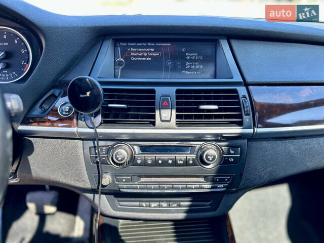 Серый БМВ Х5, объемом двигателя 3 л и пробегом 209 тыс. км за 14500 $, фото 20 на Automoto.ua
