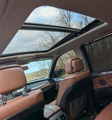 Серый БМВ Х5, объемом двигателя 3 л и пробегом 276 тыс. км за 15999 $, фото 37 на Automoto.ua