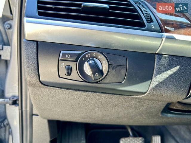 Серый БМВ Х5, объемом двигателя 3 л и пробегом 209 тыс. км за 14500 $, фото 19 на Automoto.ua