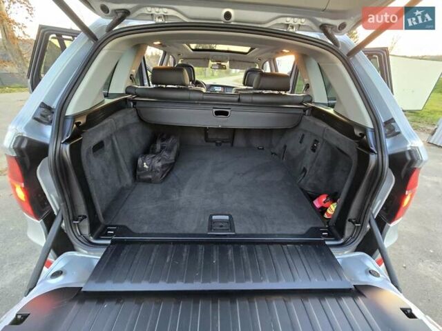 Серый БМВ Х5, объемом двигателя 2.98 л и пробегом 192 тыс. км за 14000 $, фото 26 на Automoto.ua