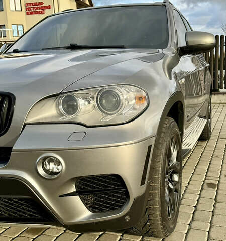 Серый БМВ Х5, объемом двигателя 2.99 л и пробегом 327 тыс. км за 16200 $, фото 4 на Automoto.ua