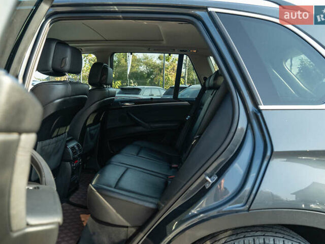 БМВ Х5 2013 в Черновцах на Automoto.ua Серый БМВ Х5, объемом двигателя 2.98 л и пробегом 189 тыс. км за 14900 $, фото 38 на Automoto.ua