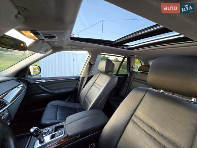 Серый БМВ Х5, объемом двигателя 2.98 л и пробегом 192 тыс. км за 14000 $, фото 51 на Automoto.ua