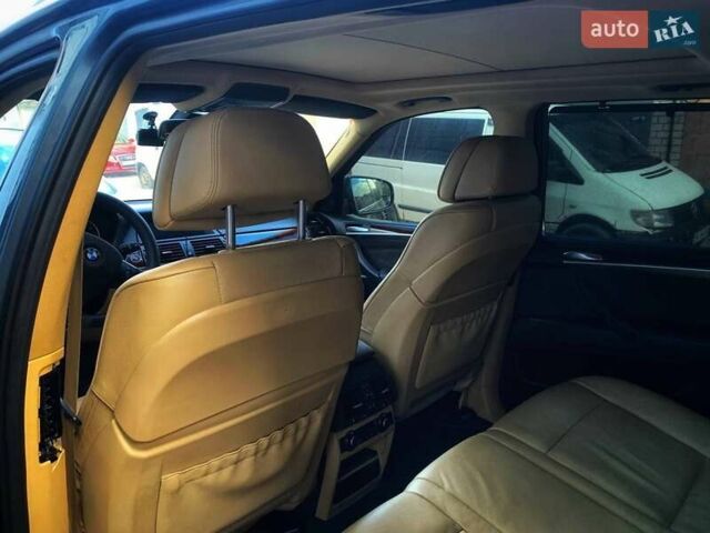 Серый БМВ Х5, объемом двигателя 3 л и пробегом 173 тыс. км за 24800 $, фото 6 на Automoto.ua