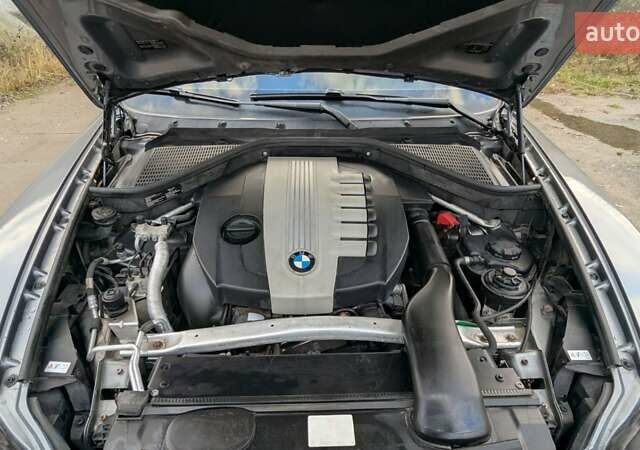 Серый БМВ Х5, объемом двигателя 3 л и пробегом 276 тыс. км за 15999 $, фото 42 на Automoto.ua