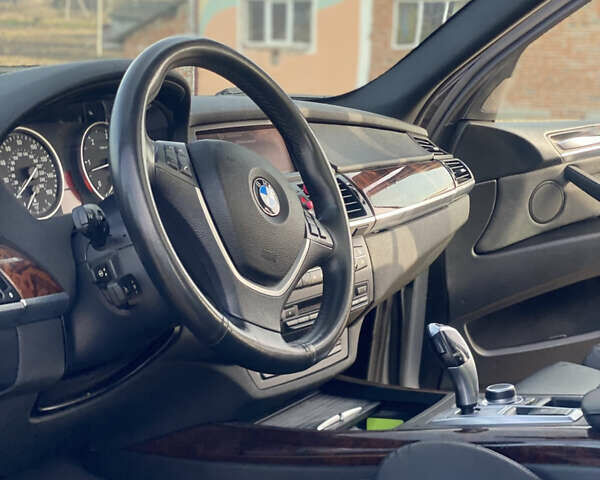 Серый БМВ Х5, объемом двигателя 2.99 л и пробегом 203 тыс. км за 19800 $, фото 13 на Automoto.ua