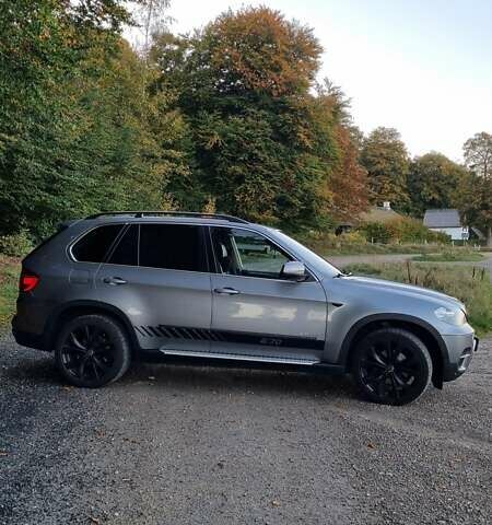 Серый БМВ Х5, объемом двигателя 2.98 л и пробегом 230 тыс. км за 18000 $, фото 2 на Automoto.ua