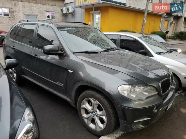 Серый БМВ Х5, объемом двигателя 3 л и пробегом 255 тыс. км за 12992 $, фото 5 на Automoto.ua