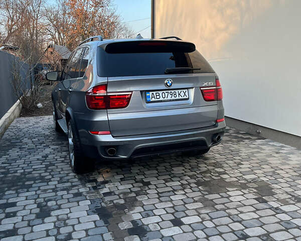 Серый БМВ Х5, объемом двигателя 3 л и пробегом 212 тыс. км за 14500 $, фото 7 на Automoto.ua