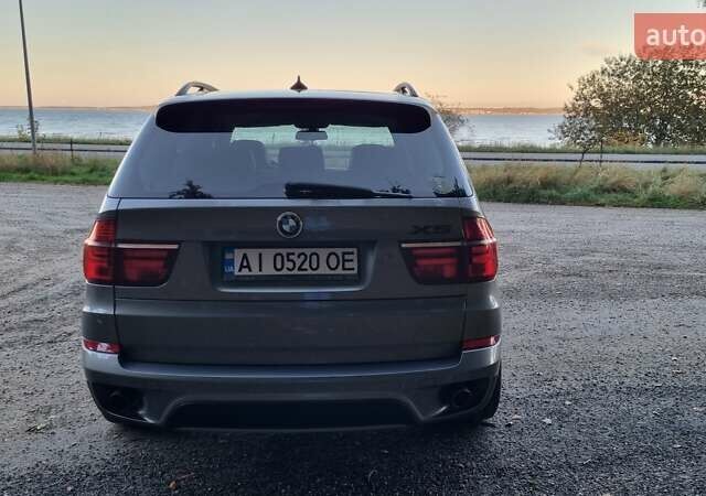 Серый БМВ Х5, объемом двигателя 2.98 л и пробегом 230 тыс. км за 18000 $, фото 4 на Automoto.ua