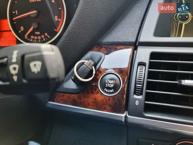 БМВ Х5 2013 в Хмельницком на Automoto.ua Серый БМВ Х5, объемом двигателя 2.99 л и пробегом 380 тыс. км за 16999 $, фото 43 на Automoto.ua