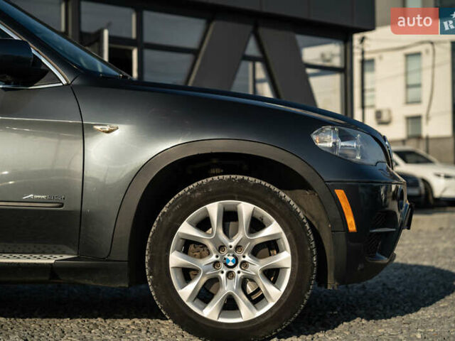 БМВ Х5 2013 в Черновцах на Automoto.ua Серый БМВ Х5, объемом двигателя 2.98 л и пробегом 189 тыс. км за 14900 $, фото 11 на Automoto.ua