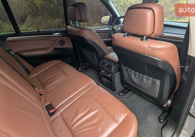 Серый БМВ Х5, объемом двигателя 3 л и пробегом 276 тыс. км за 15999 $, фото 19 на Automoto.ua