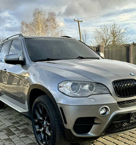 Серый БМВ Х5, объемом двигателя 2.99 л и пробегом 327 тыс. км за 16200 $, фото 6 на Automoto.ua