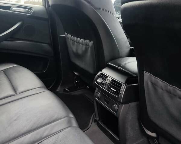 Сірий БМВ Х5, об'ємом двигуна 3 л та пробігом 230 тис. км за 13900 $, фото 16 на Automoto.ua