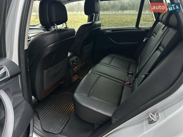 Серый БМВ Х5, объемом двигателя 2.98 л и пробегом 56 тыс. км за 18300 $, фото 17 на Automoto.ua