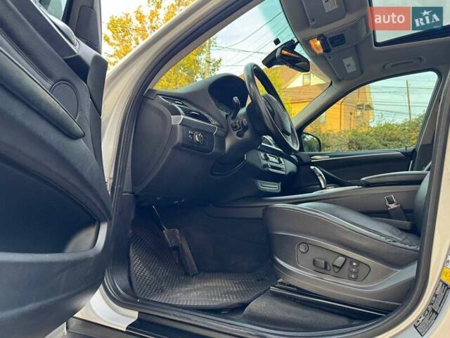 Серый БМВ Х5, объемом двигателя 2.99 л и пробегом 280 тыс. км за 19800 $, фото 44 на Automoto.ua