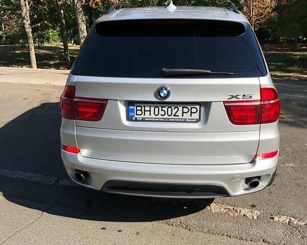 Серый БМВ Х5, объемом двигателя 3 л и пробегом 135 тыс. км за 19999 $, фото 3 на Automoto.ua