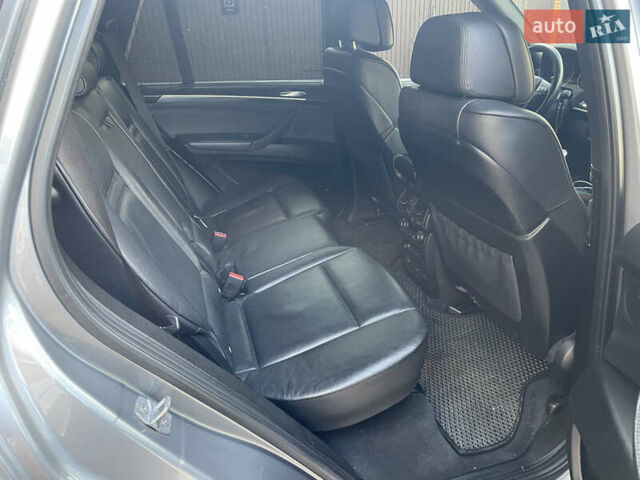 Серый БМВ Х5, объемом двигателя 2.98 л и пробегом 324 тыс. км за 15500 $, фото 22 на Automoto.ua